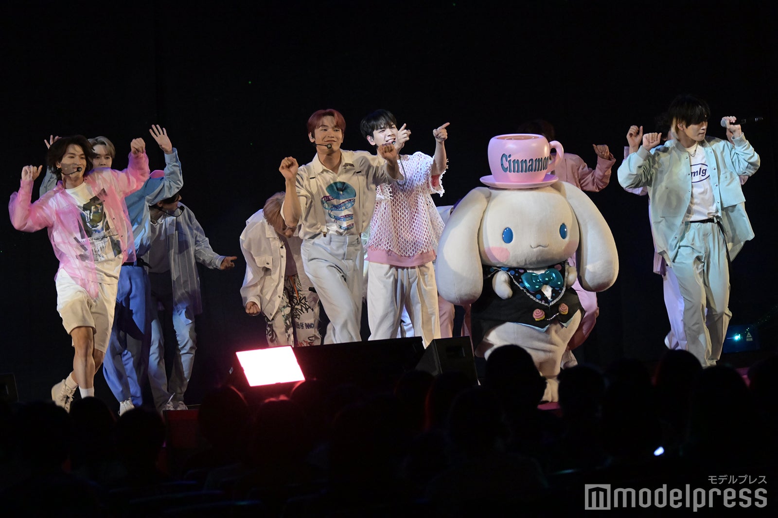 JO1（C）モデルプレス