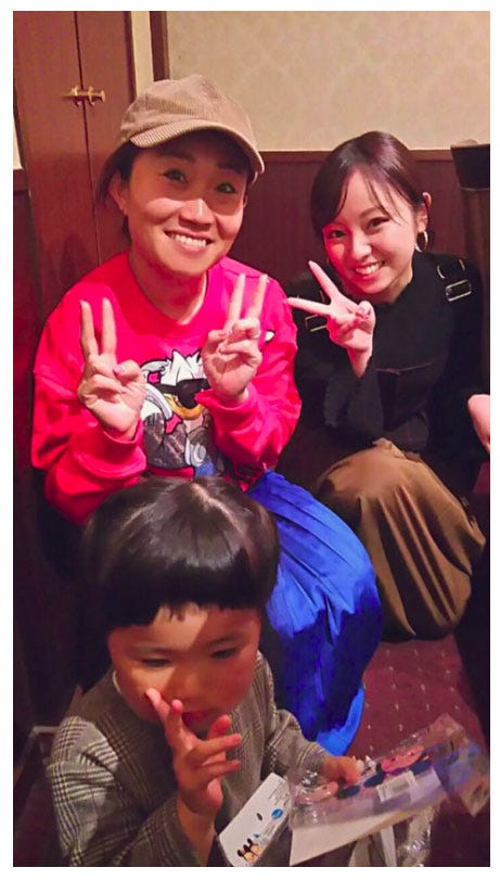 キンタローが今泉佑唯と撮った写真/キンタロー。オフィシャルブログ(Ameba)より