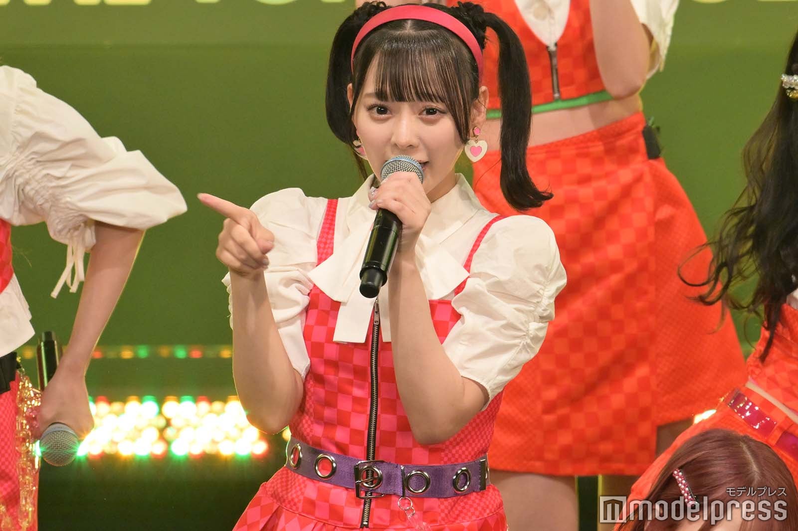 =LOVE （C）モデルプレス