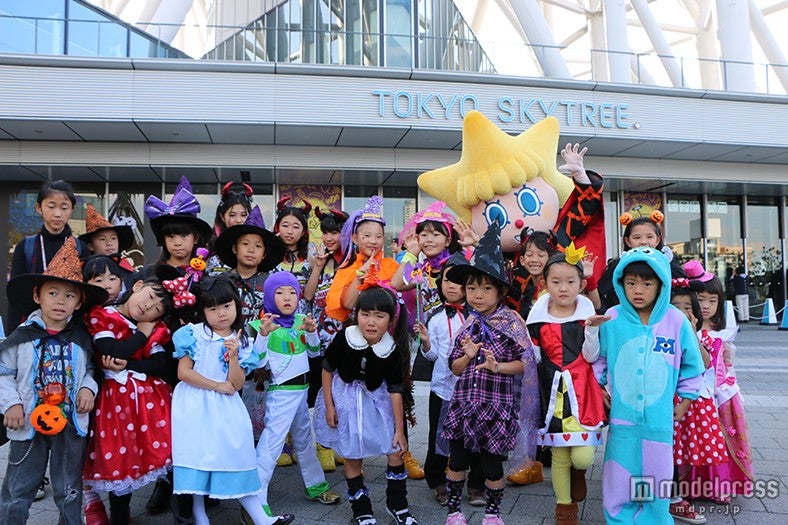 昨年実施したハロウィンパレードの様子（C）TOKYO-SKYTREE TOWN