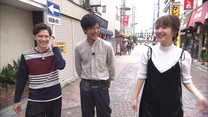 (左から)ウエンツ瑛士、玉山鉄二、佐々木希(C)日本テレビ