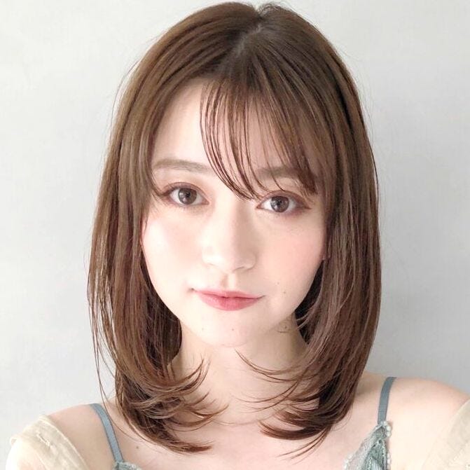 ウルフカットの簡単ヘアアレンジ スタイリングやセット方法を長さ別にご紹介 モデルプレス ウルフカットの簡単ヘアアレンジ スタイリングやセット方法を長さ別にご紹介 モデルプレス