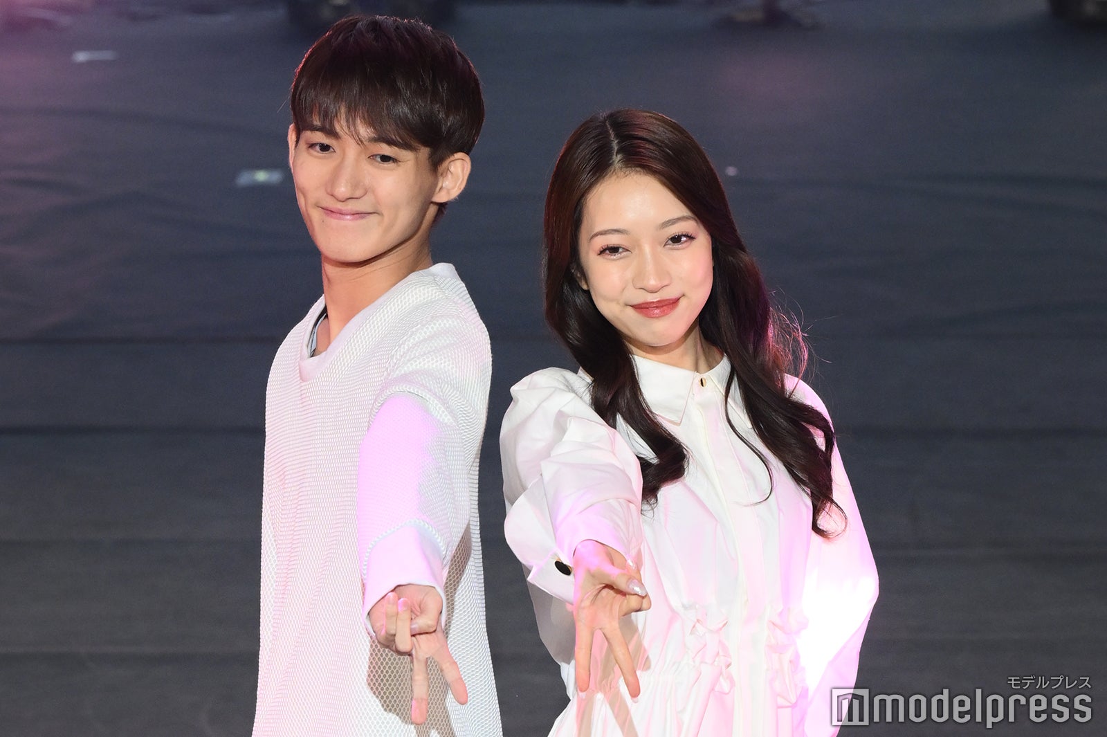 （C）モデルプレス