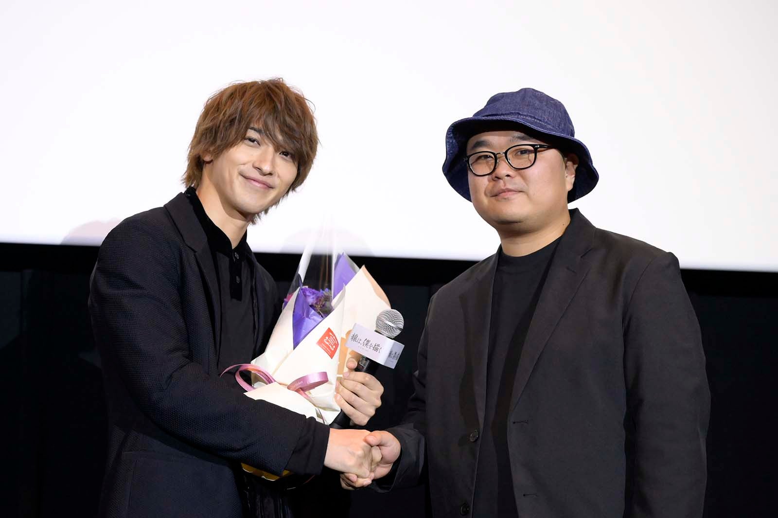 横浜流星、砥上裕將氏 （C）砥上裕將／講談社（C）2022映画「線は、僕を描く」製作委員会