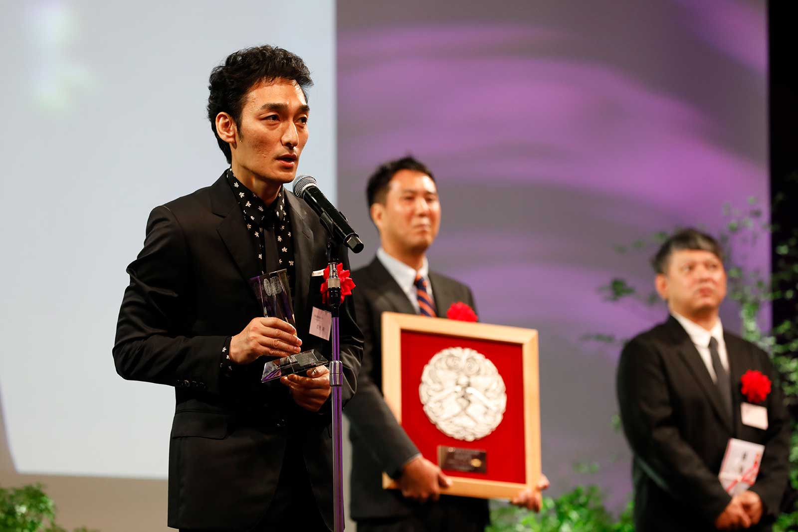 草なぎ剛（提供写真）