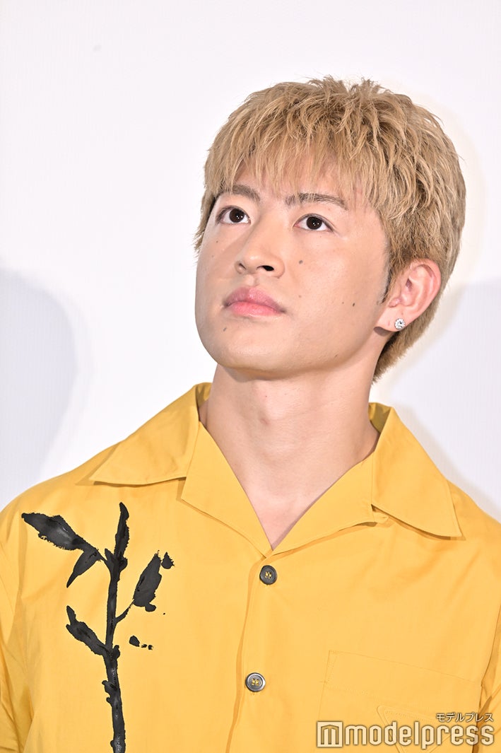 佐野玲於（C）モデルプレス