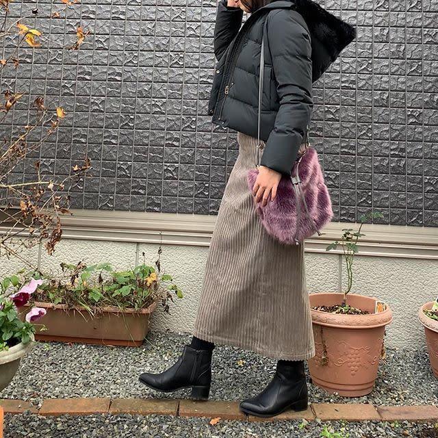 黒ダウン 黒ダウン
