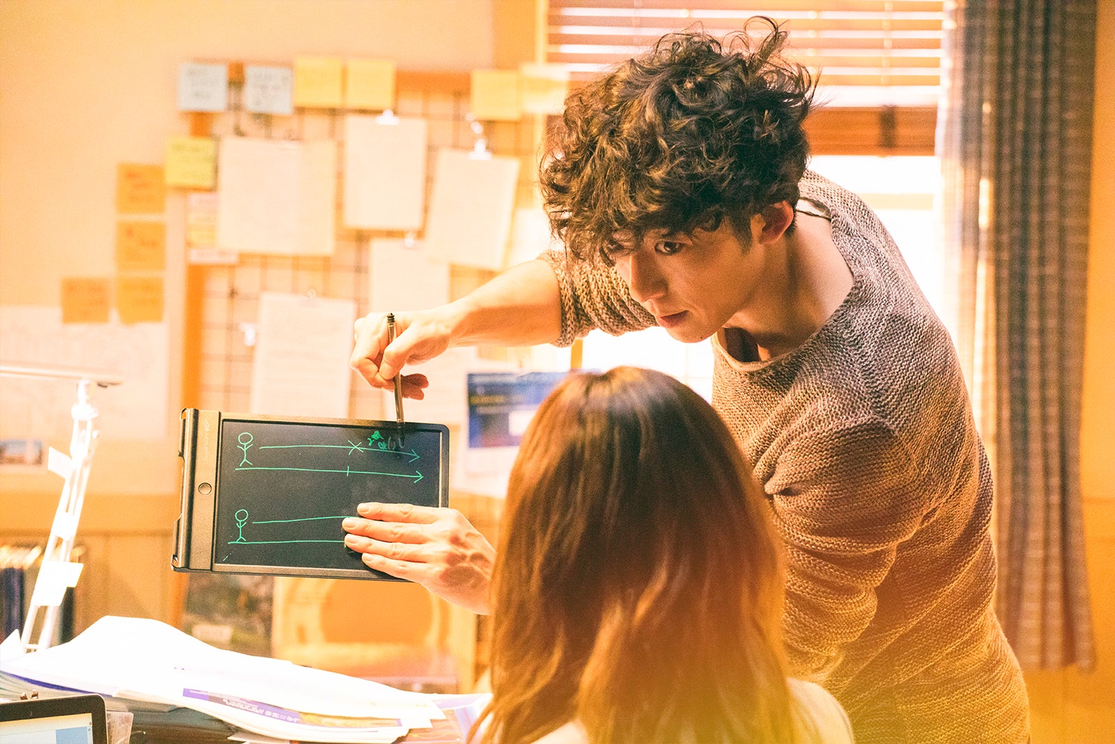 ある事件をきっかけに…／高橋一生、川口春奈（C）松尾由美／双葉社（C）2019 映画「九月の恋と出会うまで」製作委員会