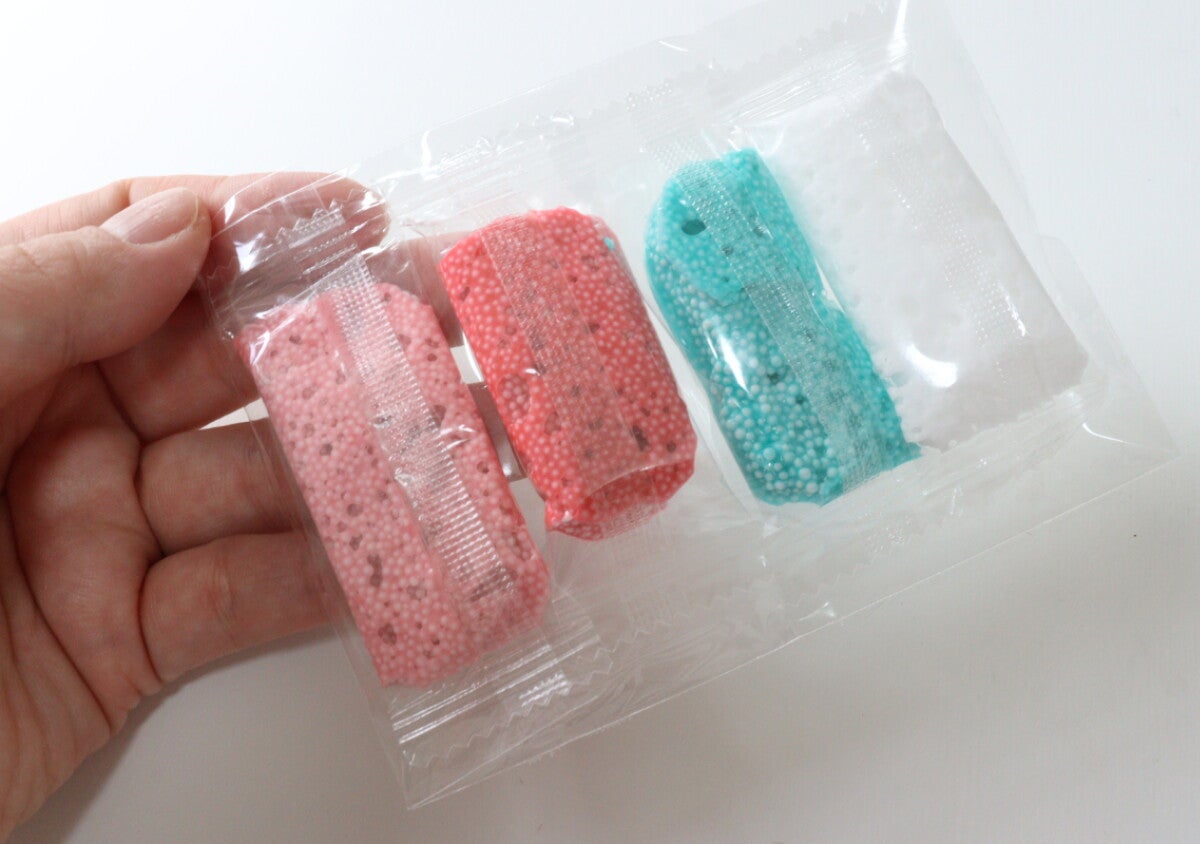 100均に面白いものあるよ！ねっとり＆プチプチ…がクセになる♡グッズを作れる新感覚おもちゃ