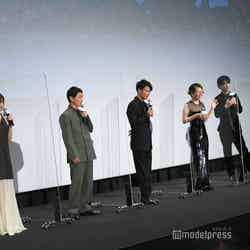 （左から）玉城ティナ、染谷将太、佐藤健、中村佳穂、成田凌、幾田りら（C）モデルプレス