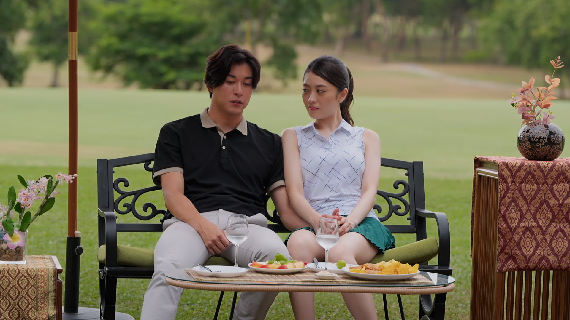 山崎至、平松里菜「バチェロレッテ・ジャパン」シーズン4エピソード7（C）2026 Warner Bros. International Television Production Limited. All Rights Reserved.