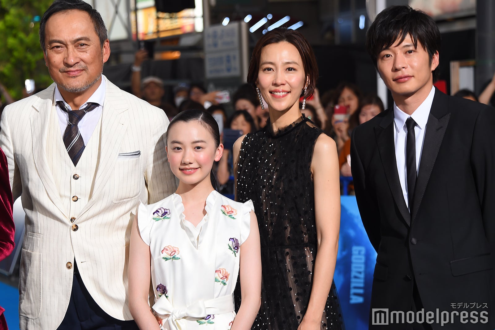 （左から）渡辺謙、芦田愛菜、木村佳乃、田中圭（C）モデルプレス