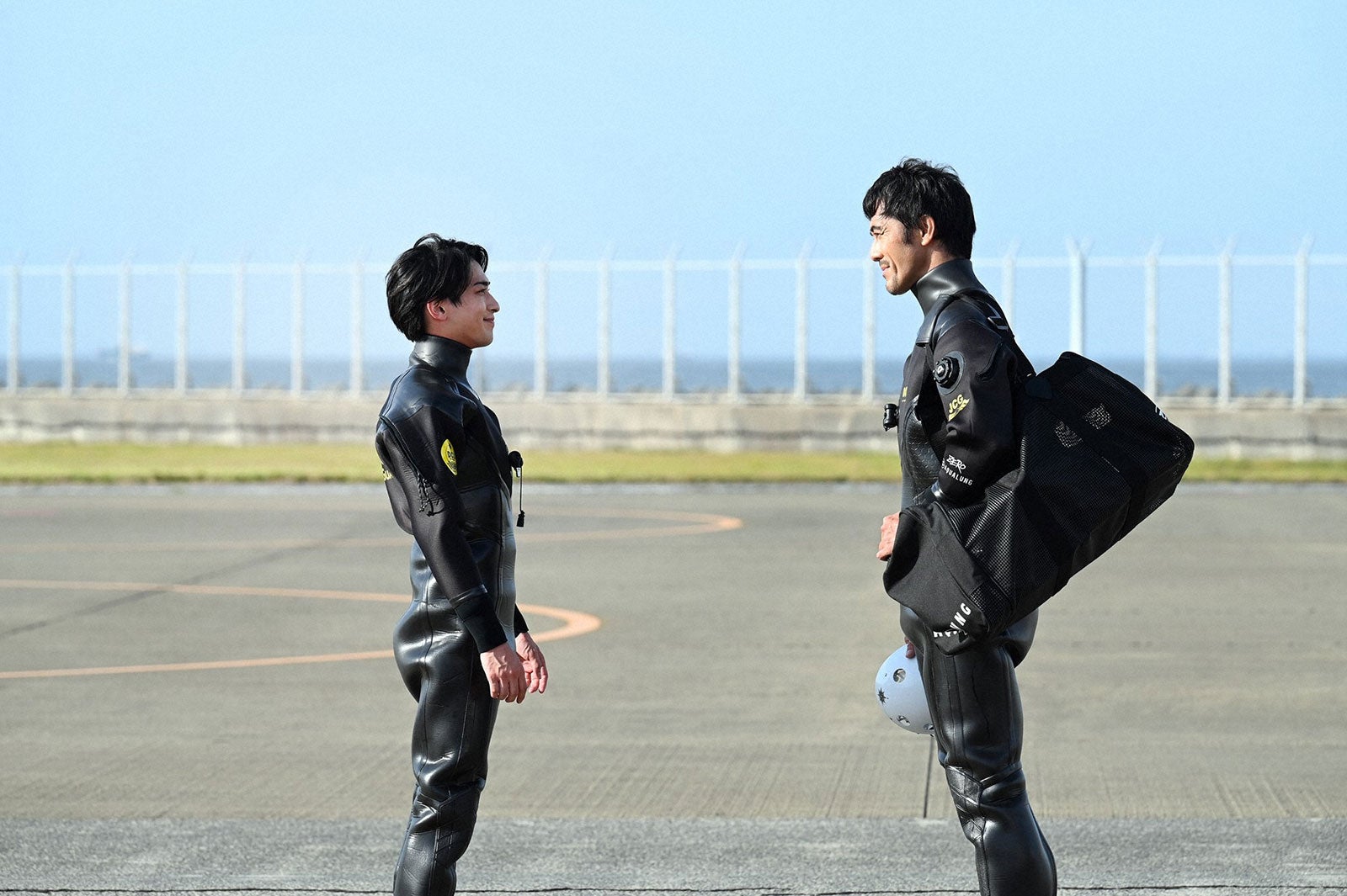 横浜流星、阿部寛／「DCU」第1話より（C）TBS 