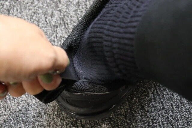 ダイソーの便利な靴べらキーホルダー（ステンレス）