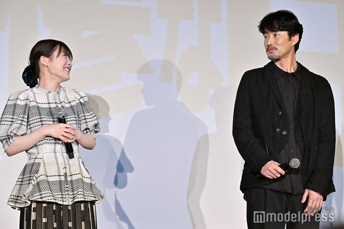 伊藤沙莉、竹野内豊(C)モデルプレス