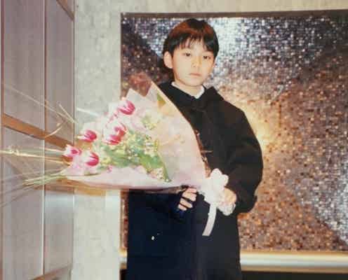 SKY-HI、幼少期の貴重な写真公開「顔整いすぎてる」「めちゃくちゃ美少年」の声