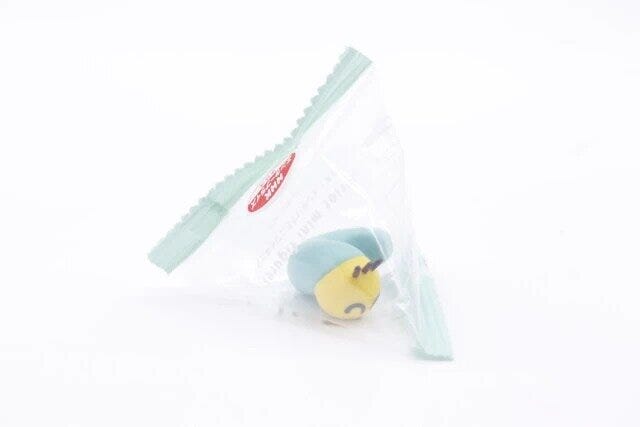 セリアのニャッキ！インテリアミニフィギュアのパッケージ