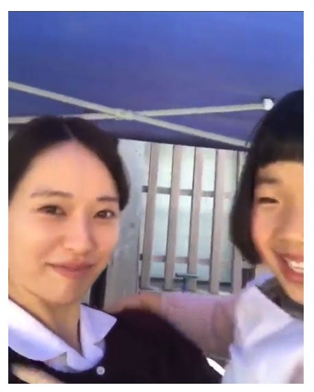 戸田恵梨香“関西弁”で子供と戯れる動画が「母親感ある」「可愛すぎ」と話題