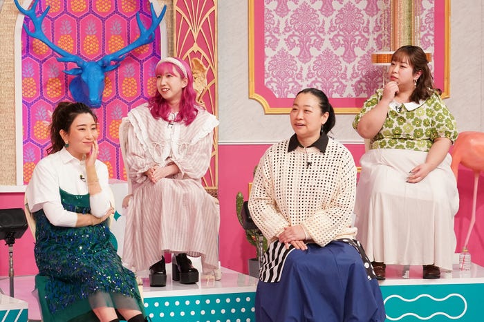 木嶋真優、あいなぷぅ、いとうあさこ、餅田コシヒカリ(C)日本テレビ