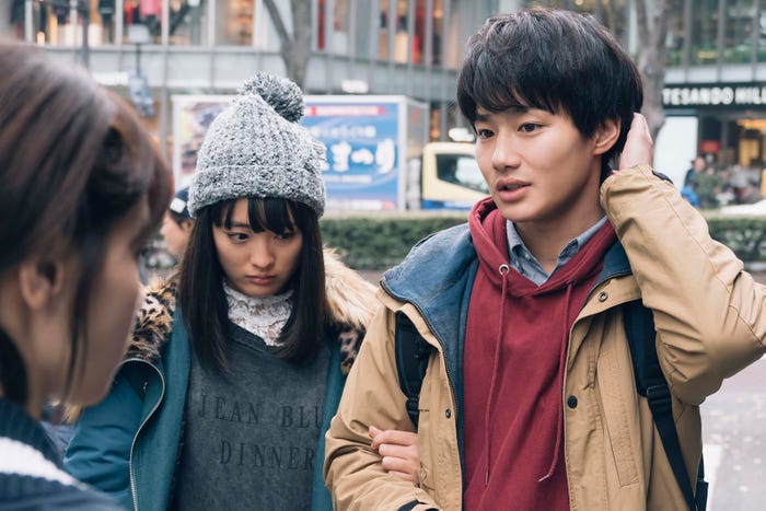 大友花恋、野村周平/「電影少女」第6話より(C)「電影少女2018」製作委員会