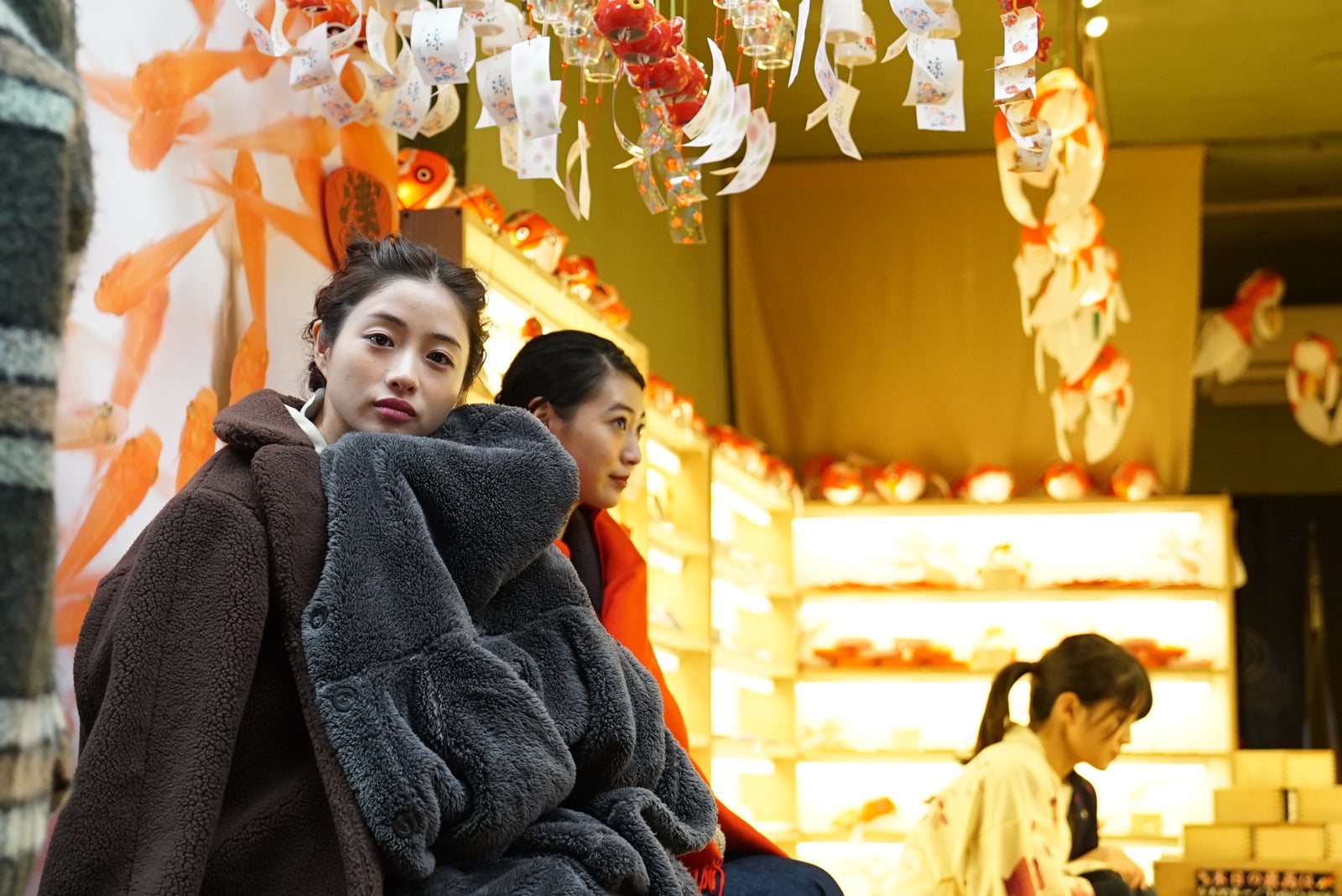 石原さとみ／新CM「浅草_遊びが生まれ続ける」篇メイキングカット（提供写真）
