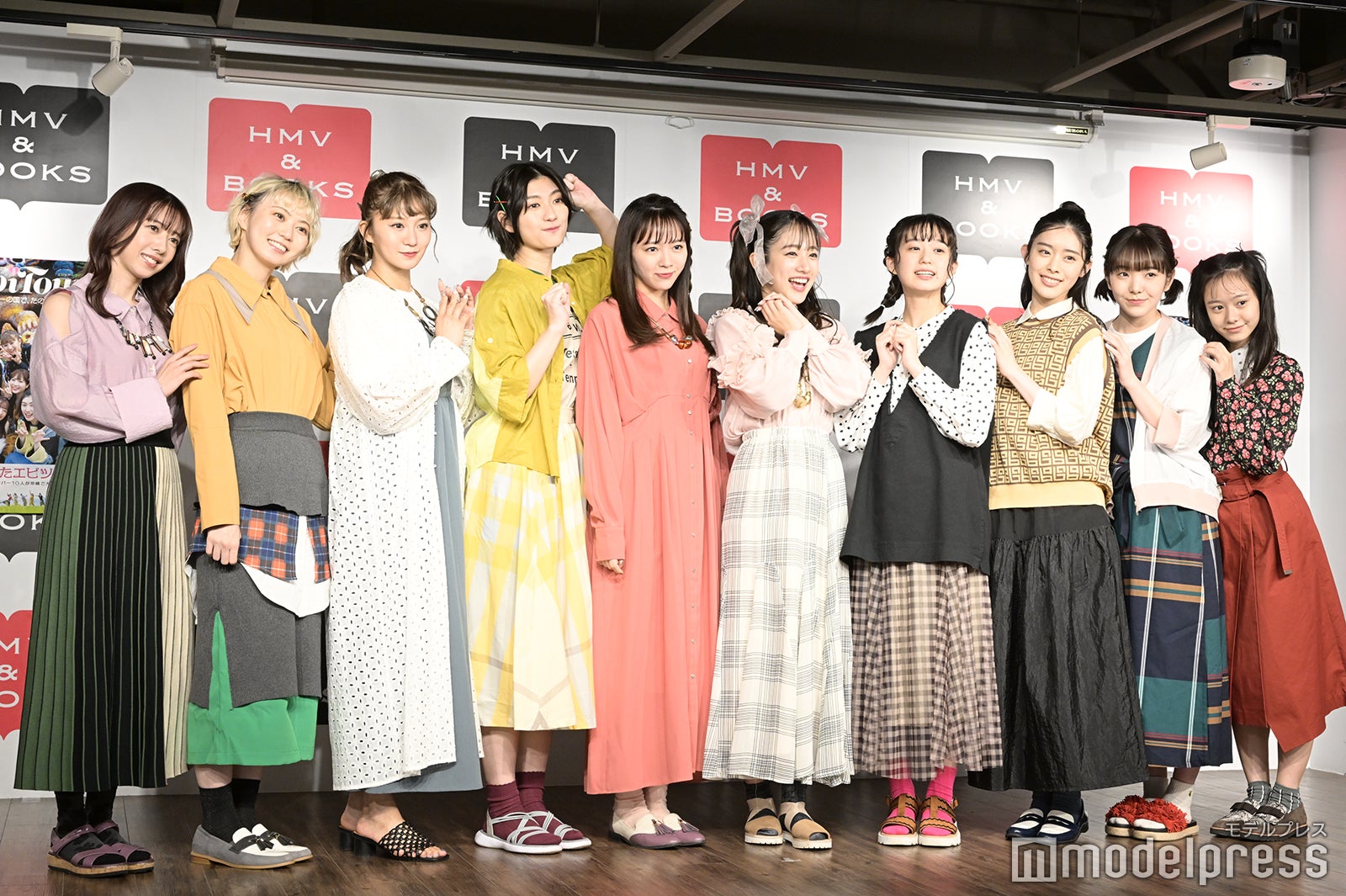 私立恵比寿中学（左から）真山りか、安本彩花、星名美怜、小林歌穂、中山莉子、桜木心菜、小久保柚乃、風見和香、桜井えま、仲村悠菜（C）モデルプレス