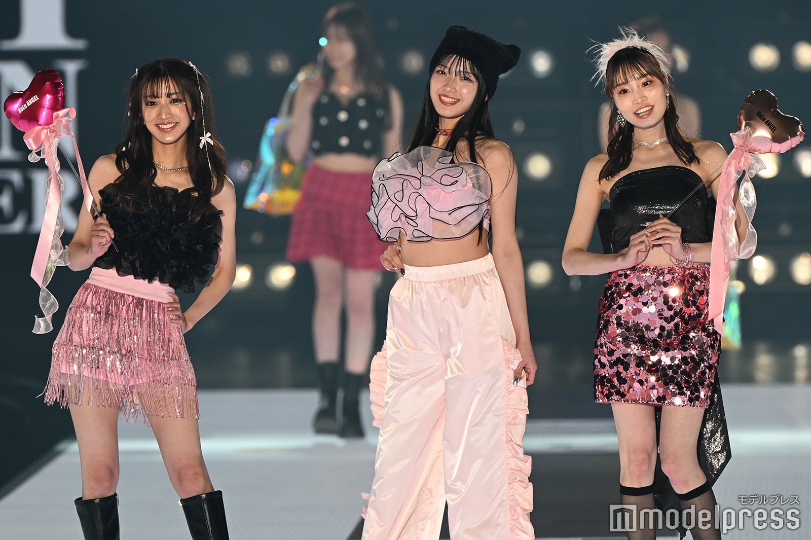 （C）モデルプレス