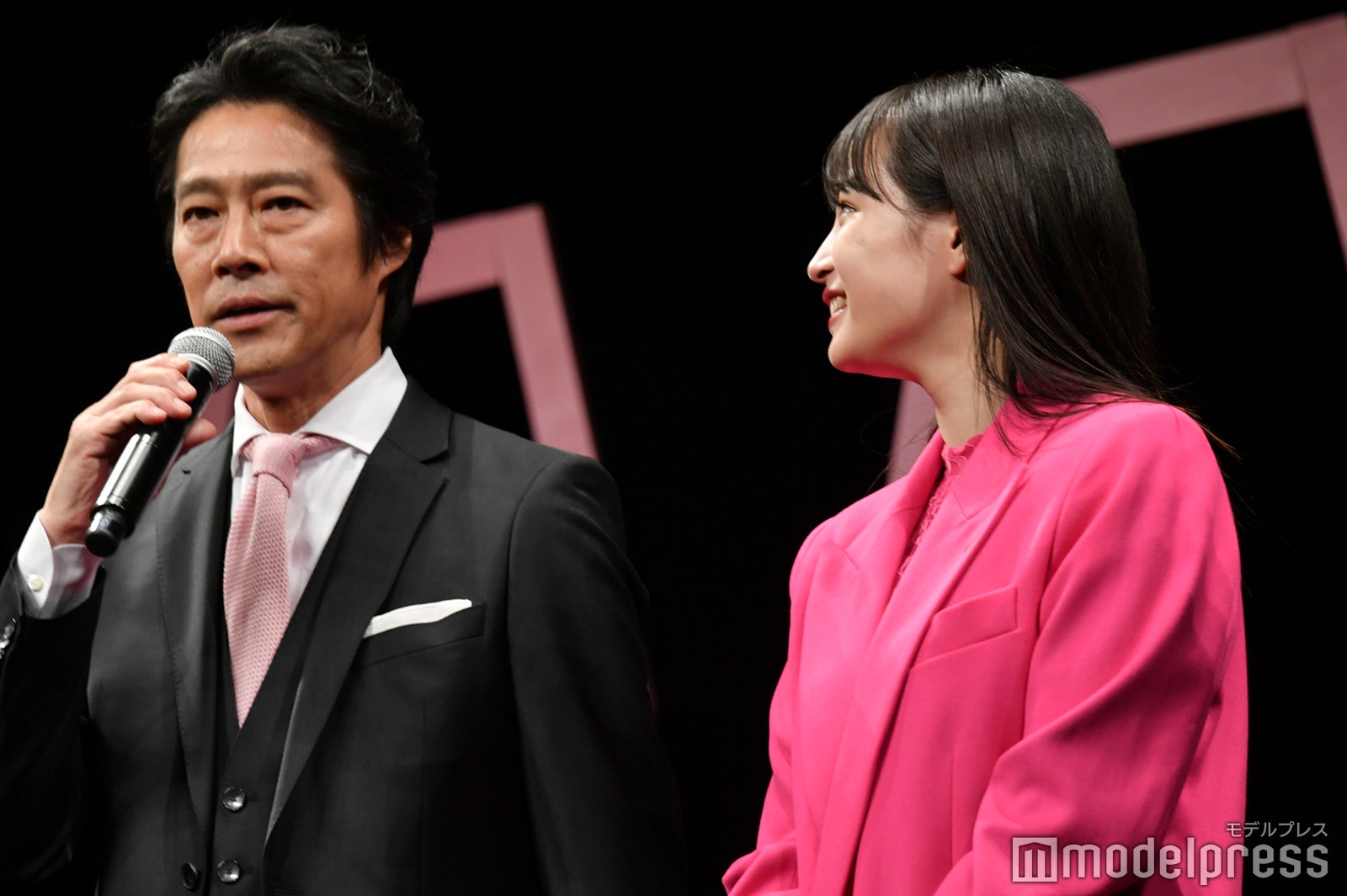 堤真一、広瀬すず （C）モデルプレス