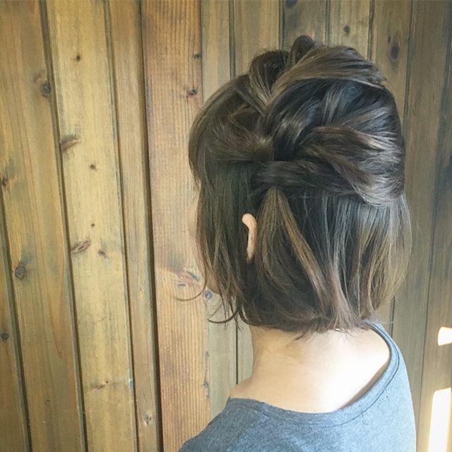 不器用さんでも出来る簡単ヘアアレンジ集 オフィスでも好印象を与える大人のスタイル モデルプレス 不器用さんでも出来る簡単ヘアアレンジ集 オフィスでも好印象を与える大人のスタイル モデルプレス