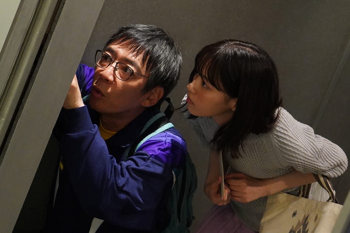 (左から)生瀬勝久、西野七瀬/「あなたの番です」第6話より(C)日本テレビ