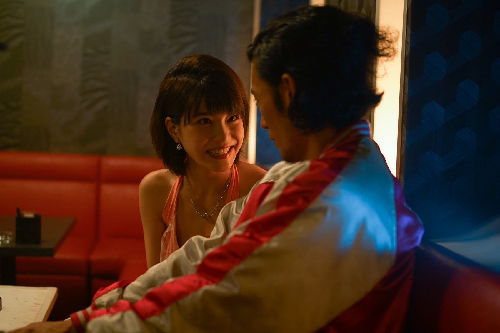 岸明日香、淵上泰史／「フリンジマン ～愛人の作り方教えます～」第5話より（画像提供：テレビ東京）