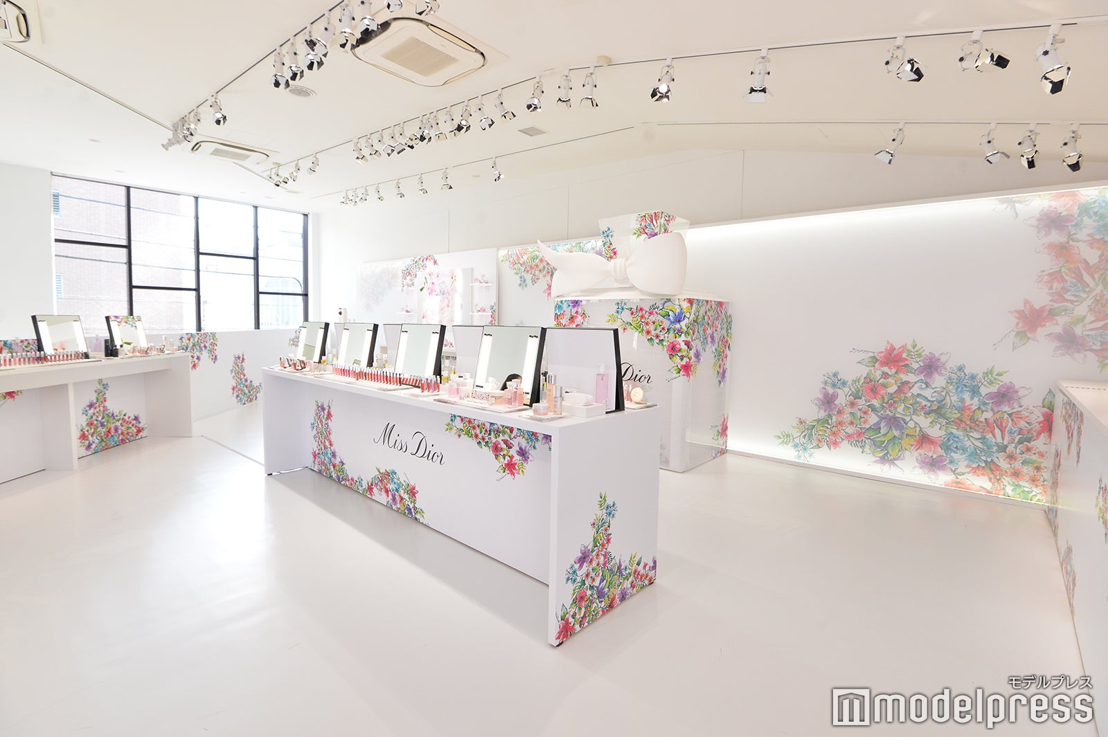 DIOR BLOOMING LOVE GARDEN -ディオール ブルーミング ラブ ガーデン- （C）モデルプレス