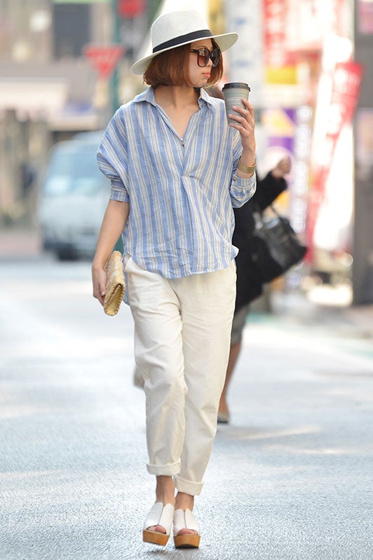 ストライプドルマンシャツ「coca」2,690円（税込）／画像提供：coca