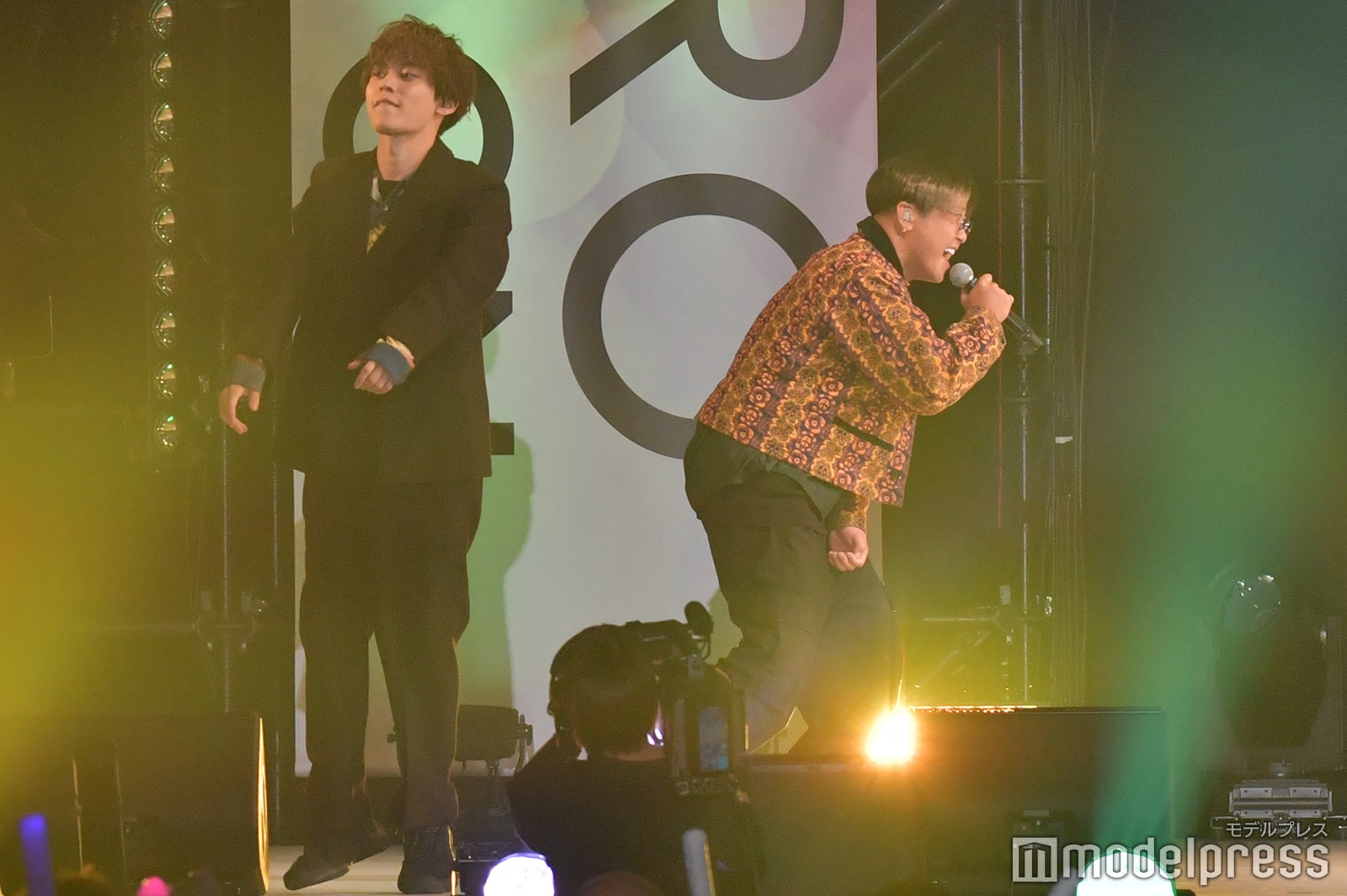 岩岡徹、大野雄大（C）モデルプレス