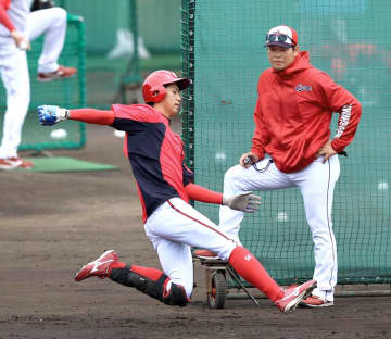 広島ドラ6・西川 小園以来1軍C高卒ルーキー抜てき「結果で応える」 坂倉からのプレゼントにニッコニコ