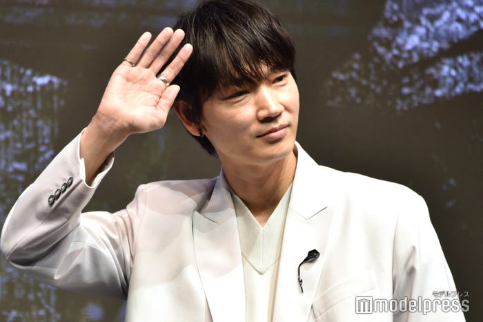 綾野剛(C)モデルプレス