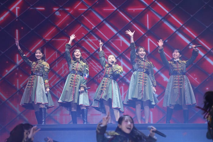 「AKB48 20th Year Live Tour 2025 in 日本武道館 〜あの頃、青春でした。これから、青春です〜」(C)AKB48