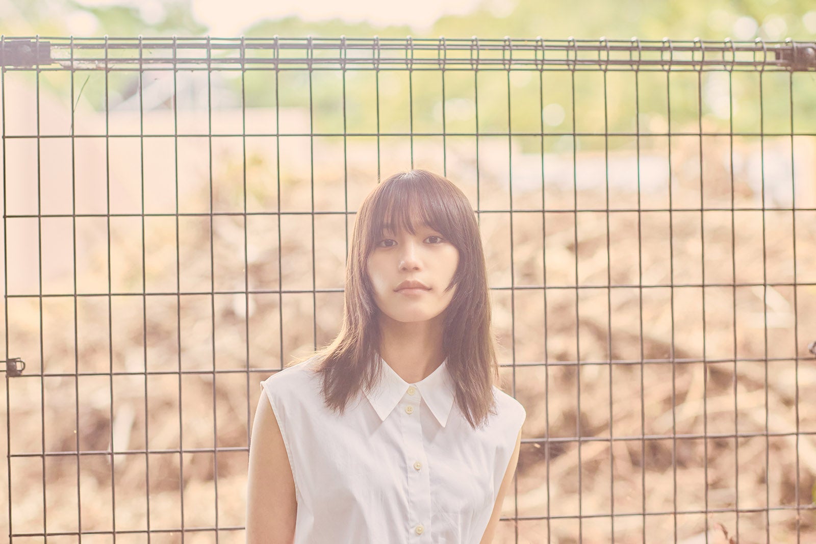 南沙良／デスクカレンダー（C）新津保建秀