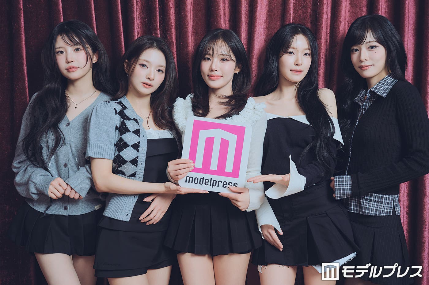 fromis_9/ソン・ハヨン、イ・ナギョン、パク・ジウォン、ペク・ジホン、イ・チェヨン(C)モデルプレス