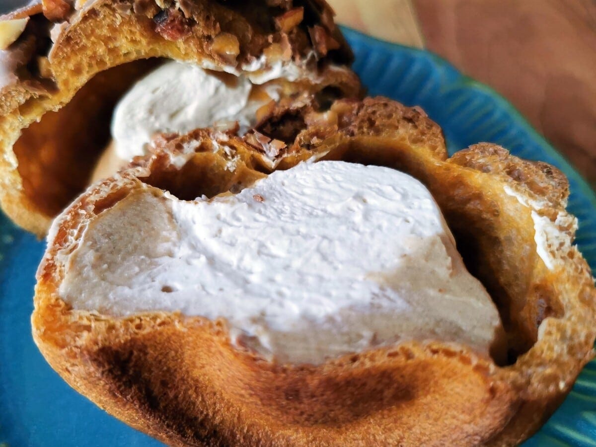 香ばしさのある生地のおいしさも味わって