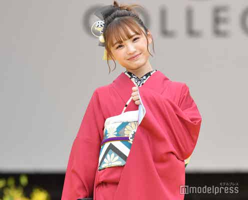 NMB48新澤菜央、はんなり着物姿で登場 “首コテン”が可愛い<神コレ2023S/S>