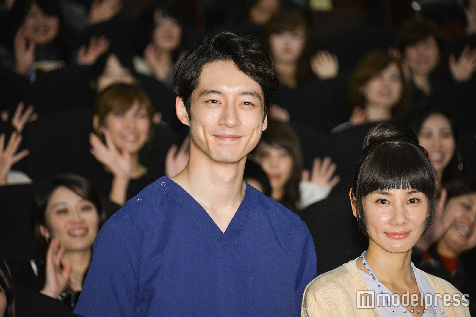 坂口健太郎＆吉田羊（C）モデルプレス