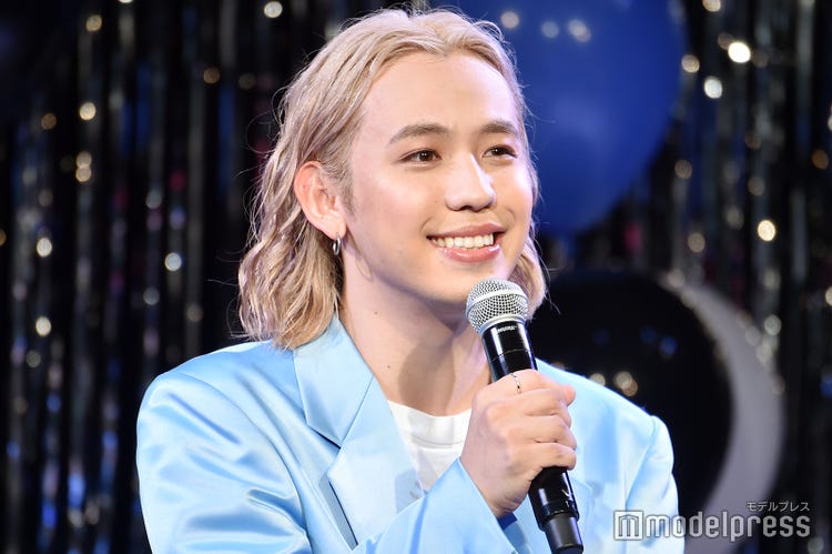 りゅうちぇる 息子の顔を公開しない理由 歌手 Ryuchell として初のファンイベントで思い明かす モデルプレス りゅうちぇる 息子の顔を公開しない理由 歌手 Ryuchell として初のファンイベントで思い明かす モデルプレス