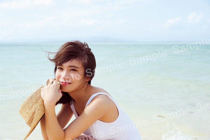 秋元真夏/撮影:倉本GORI(発売:竹書房)書店限定ポストカード/タワーレコード