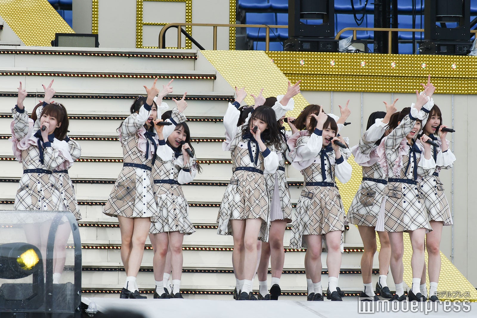 チーム8「AKB48グループ春のLIVEフェスin横浜スタジアム」（C）モデルプレス