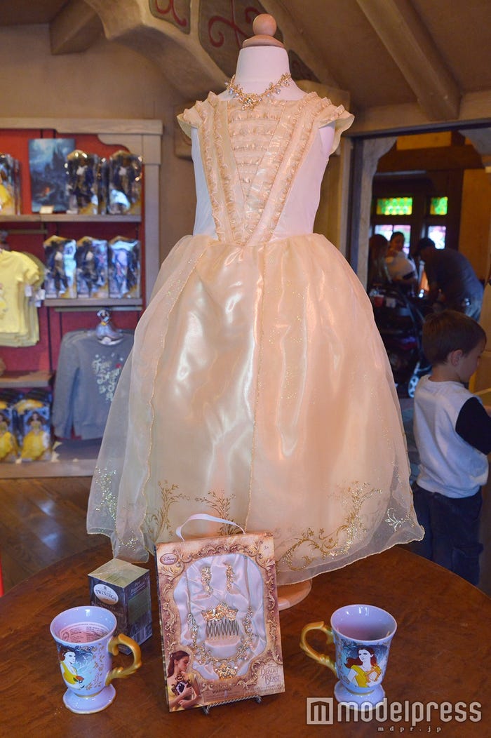 エマ・ワトソン風ベルになれる(C)モデルプレス