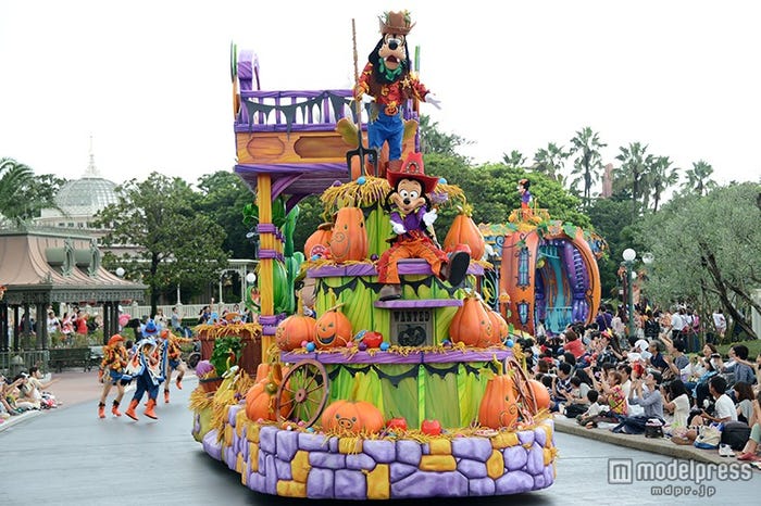 パレード「ハッピーハロウィーンハーベスト」/フェアで楽しむハロウィーンゲームコーナー