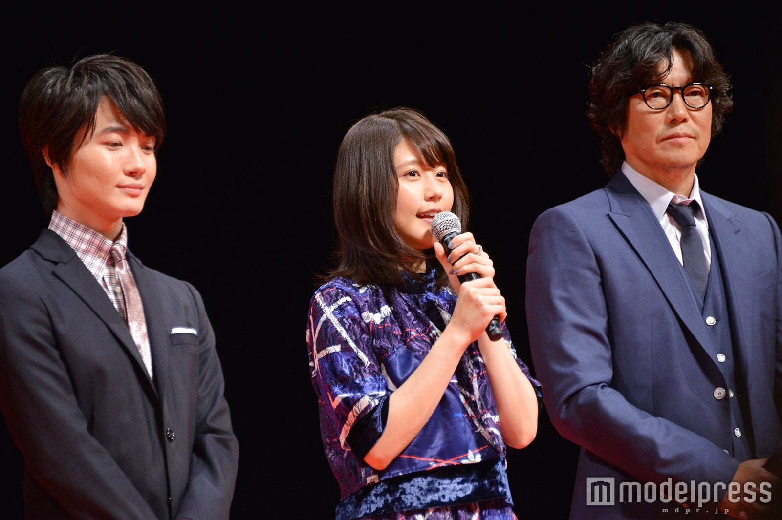 神木隆之介、有村架純、豊川悦司 （C）モデルプレス