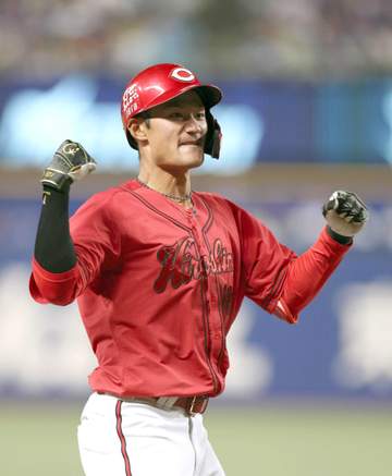 広島・名原 支配下2日で1軍鮮烈デビュー プロ初出場初先発初安打→初タイムリー三塁打「必死」「必死」「あまり覚えてないです」