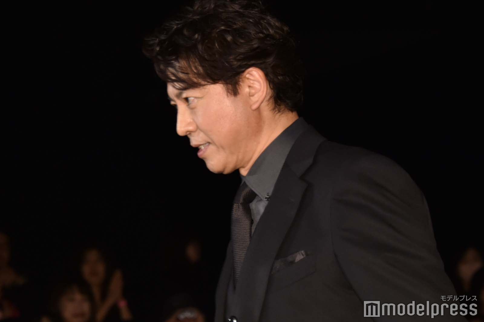 客席から登場した上川隆也（C）モデルプレス